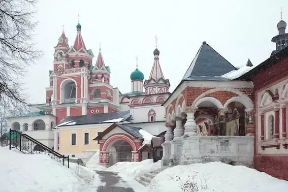 Звенигород. Самые древние храмы Подмосковья и деревянное зодчество