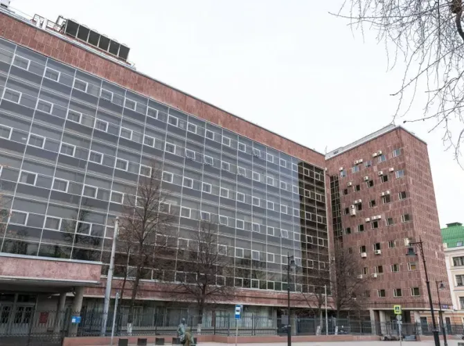Экскурсия в здание Центросоюза. Что построил в Москве Ле Корбюзье?