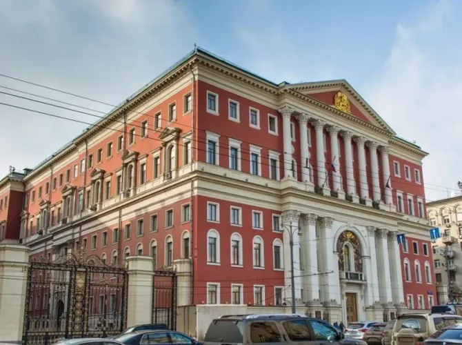 Дом переехал. Пешеходно-автобусная экскурсия про передвижку домов