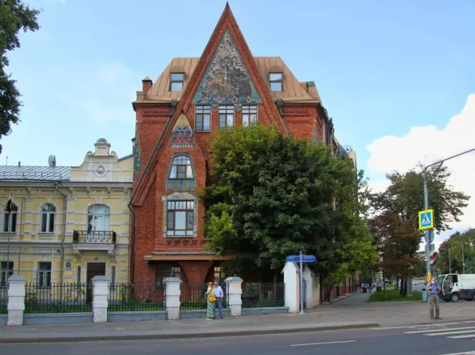 Осторожно, модерн! Автобусная экскурсия про московский модерн