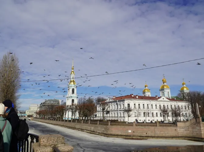Не только Семимостье. История застройки Крюкова канала
