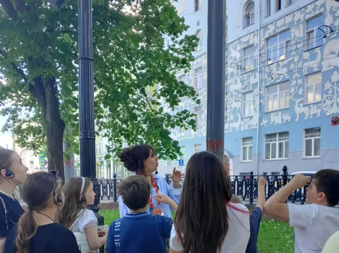 В поисках рыцаря на Чистых прудах. Экскурсия для детей от 7 до 12 лет от Анны Перельмут